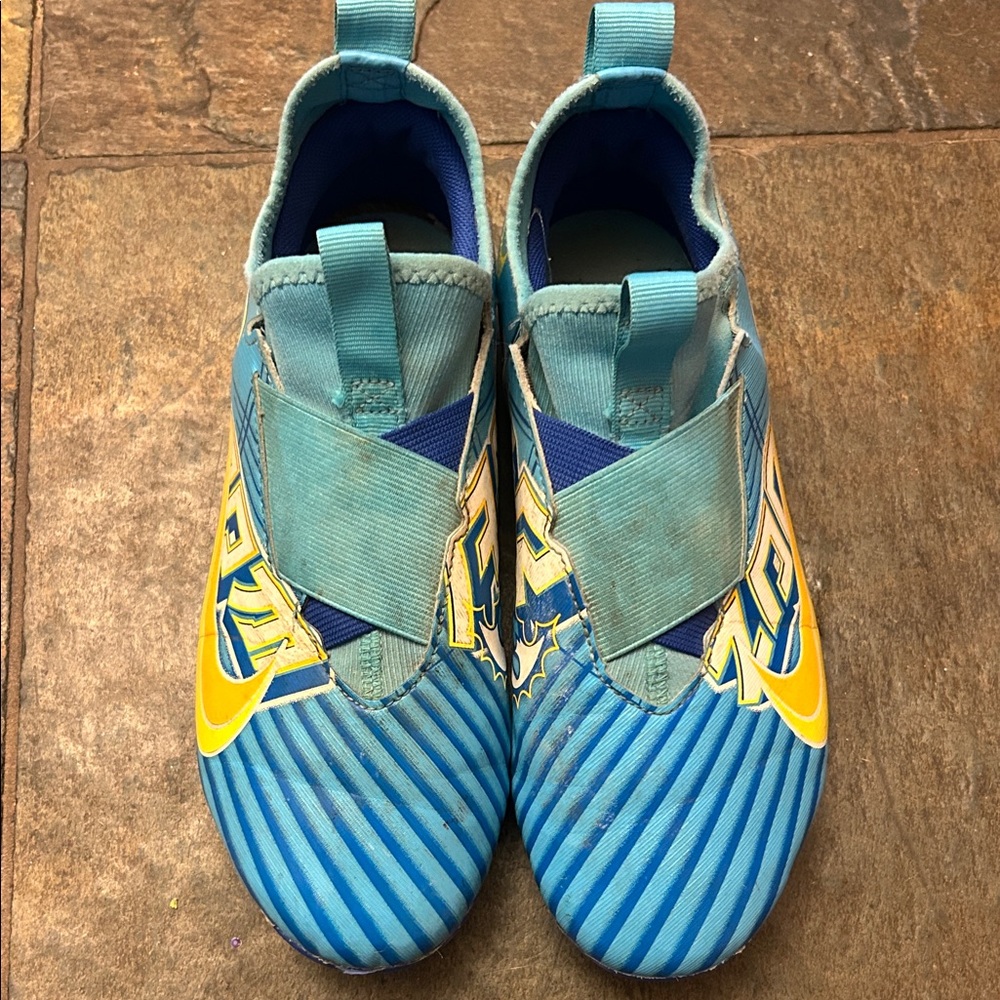 Nike Kids Teal and Yellow Sneakers